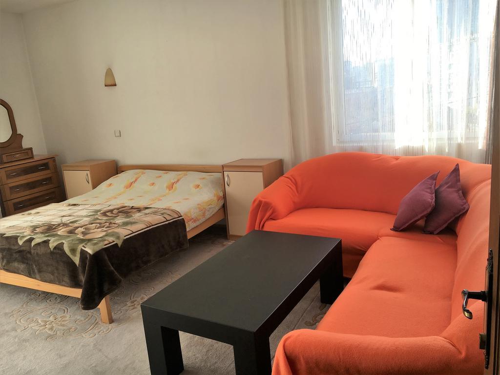 Center Apartment Pristina Exterior foto